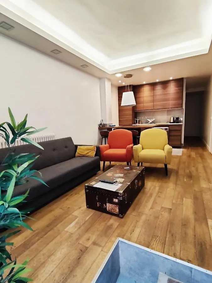 3 Double Bedrooms Apartment In Montmartre Near Subway Ac Paris France