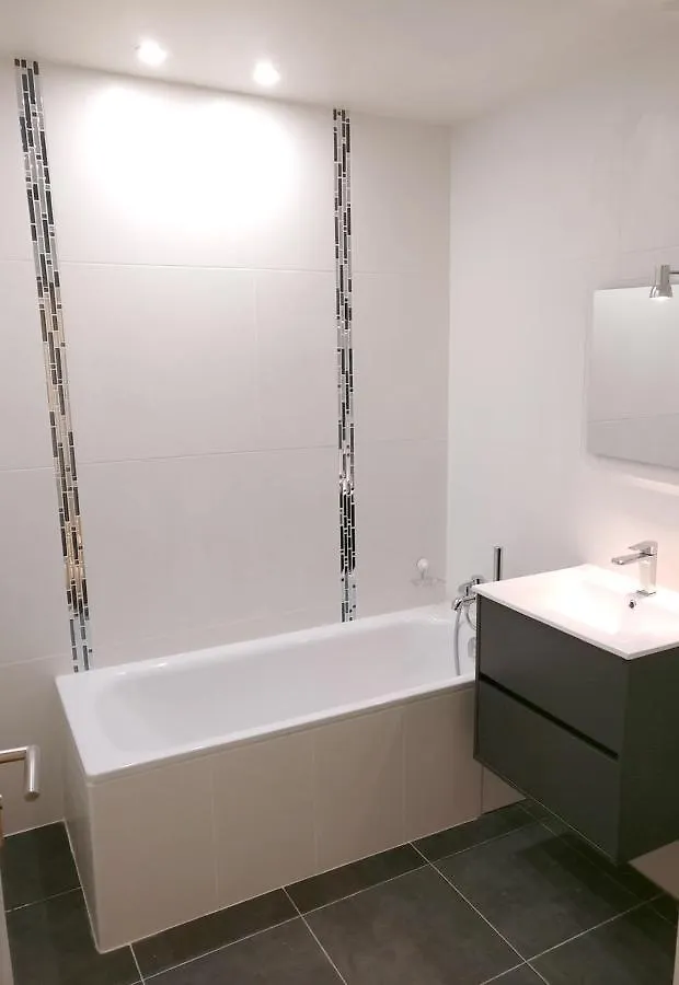 3 Double Bedrooms Apartment In Montmartre Near Subway Ac Paris