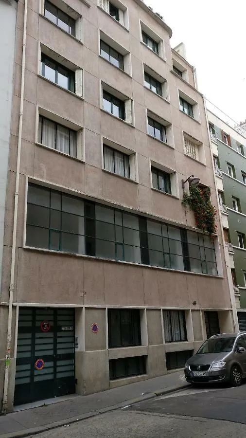 3 Double Bedrooms Apartment In Montmartre Near Subway Ac Paris 0*,  France