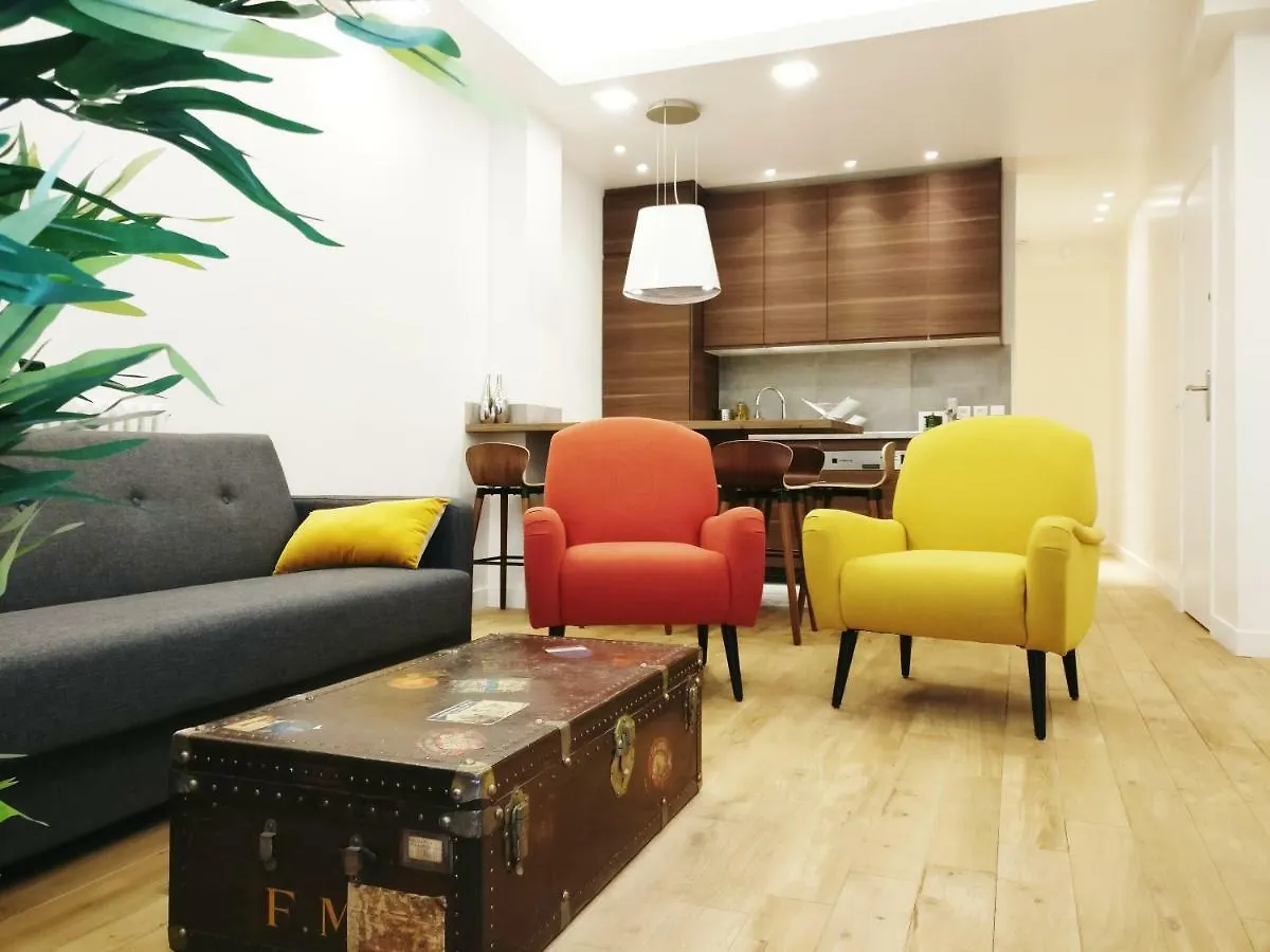 3 Double Bedrooms Apartment In Montmartre Near Subway Ac Paris